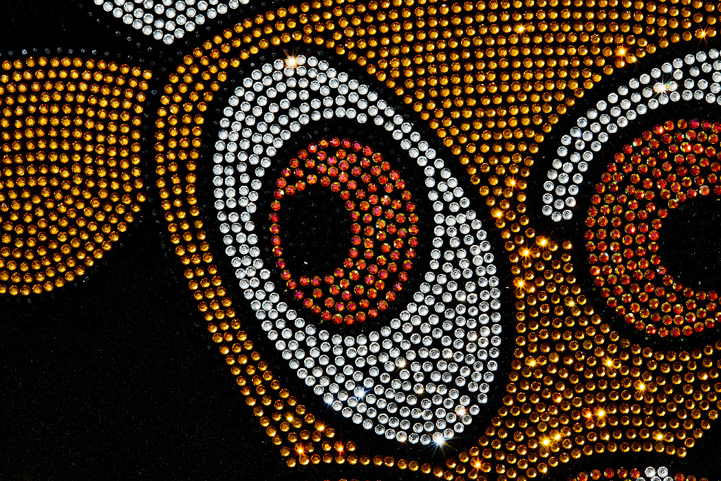 Custom cow head hotfix rhinestone heat transfer design for t-shirt