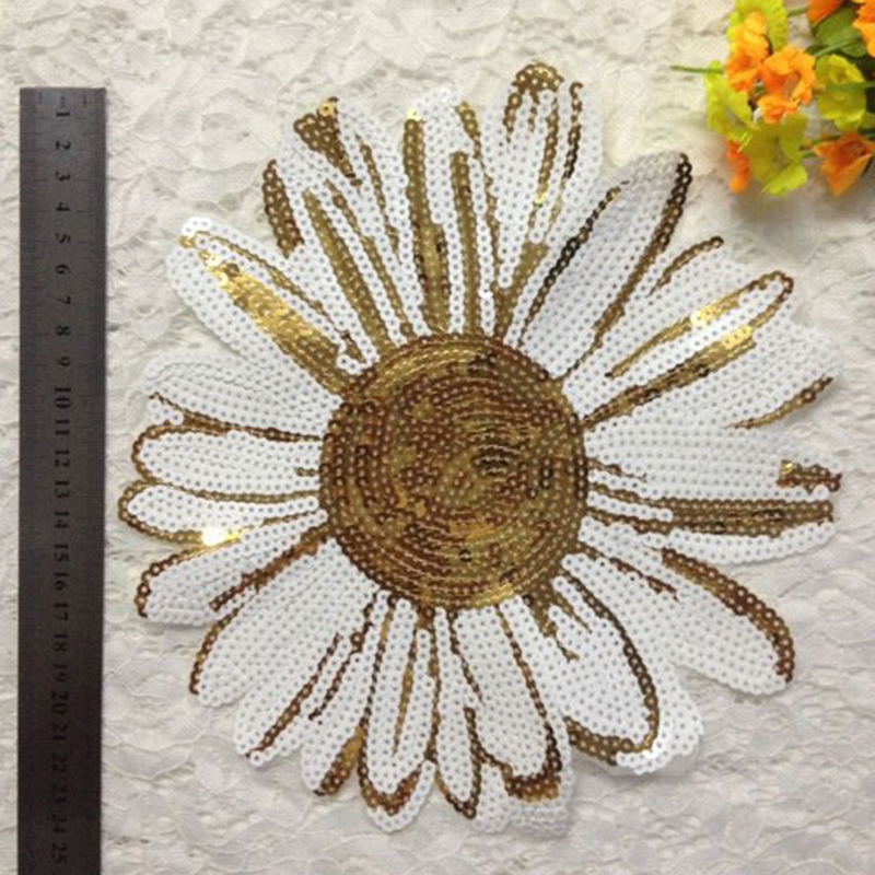Hot selling sew on sequin flower patch for dress