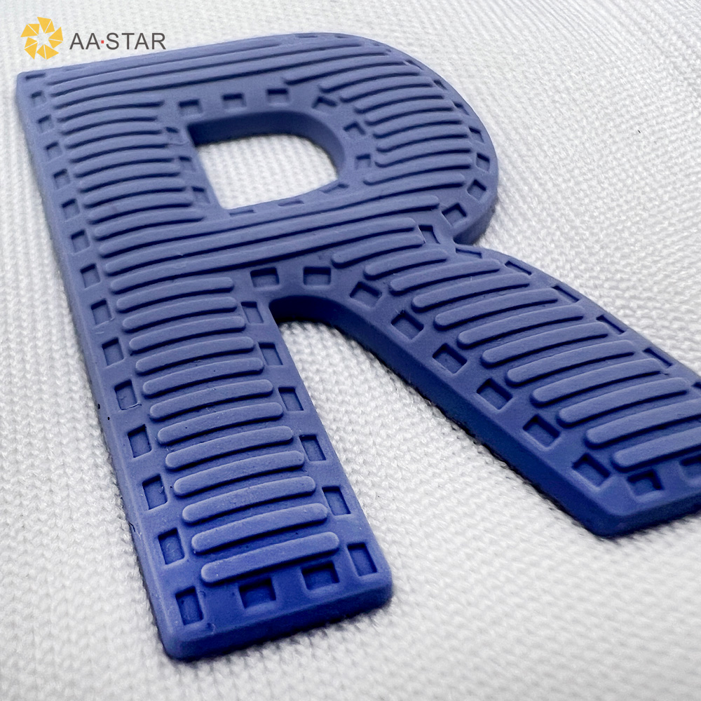 Custom iron on 3d silicone heat transfer designs letter R for t shirts